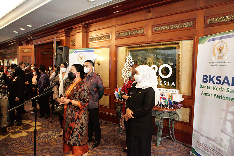 kick-off-meeting-p20-2022-1.jpg